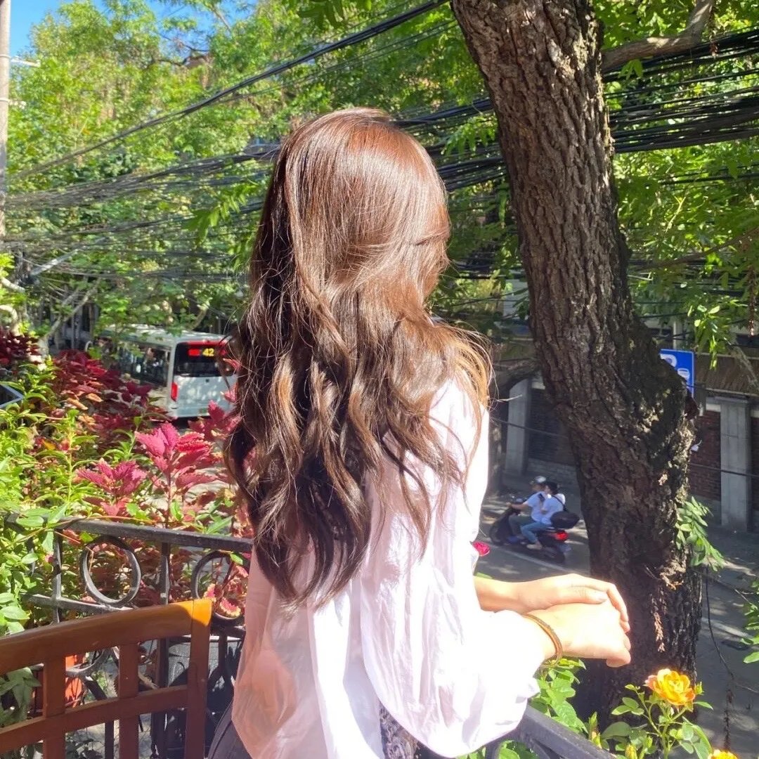 青青河畔草